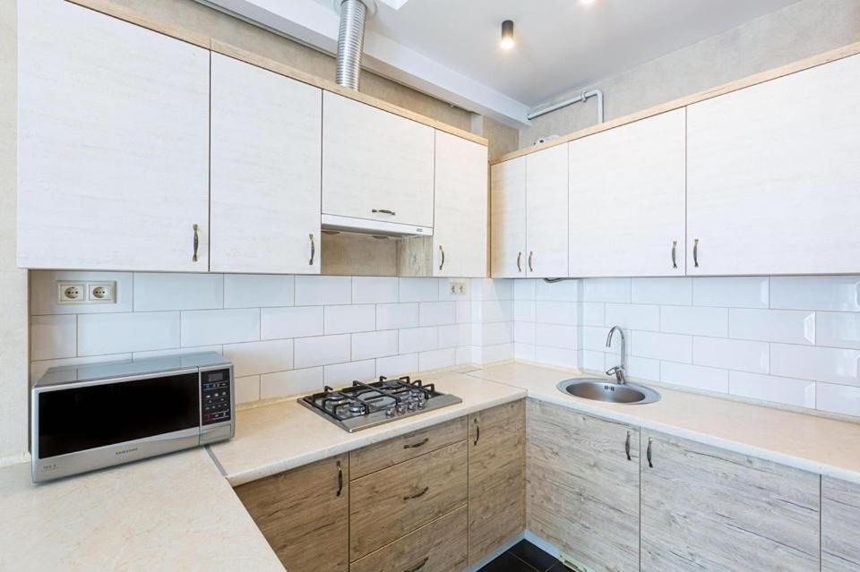 Цехова 1 Appartement Lviv Buitenkant foto