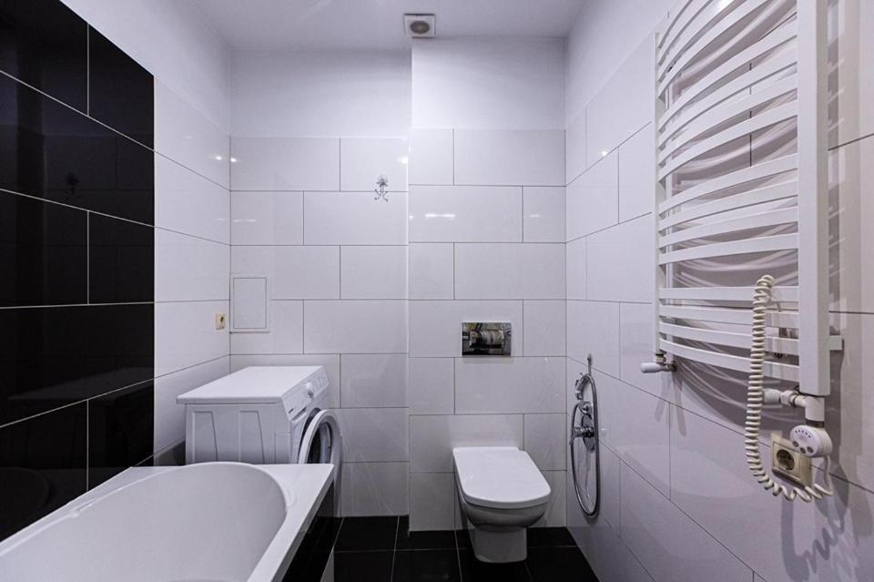 Цехова 1 Appartement Lviv Buitenkant foto